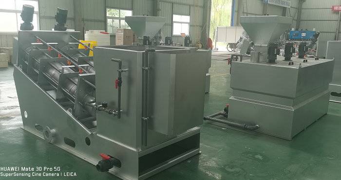 疊螺機(jī)、全自動(dòng)加藥裝置加工中